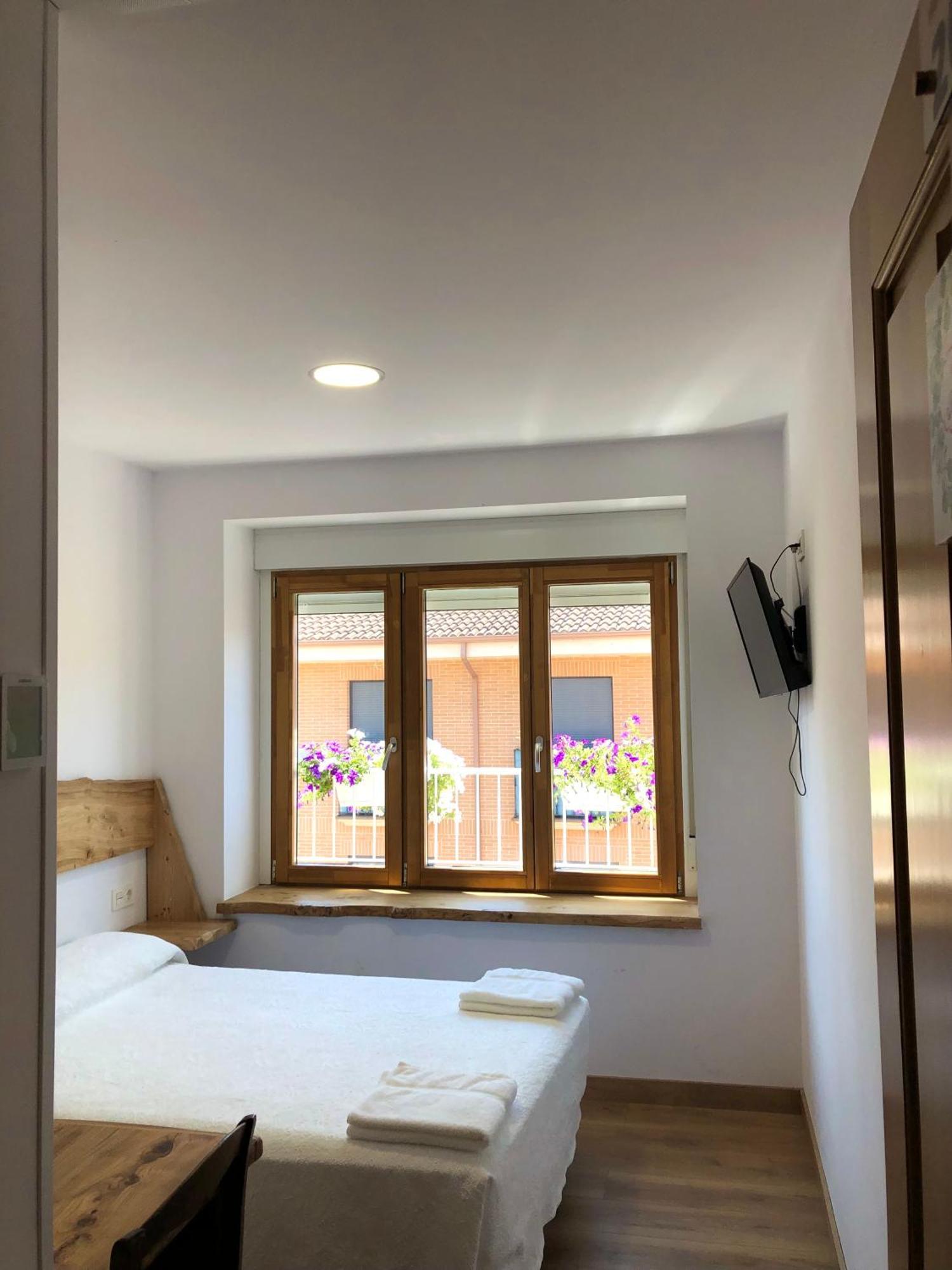 Hostal San Juan Sahagún Buitenkant foto